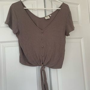 Dry Goods Beige Crop - Size Medium